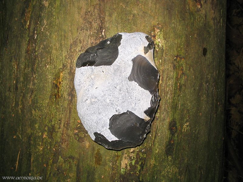 Amboria Feuerstein Flint Blattspitze aus dem Mousterien, Neandertaler Flintknapping (1a)