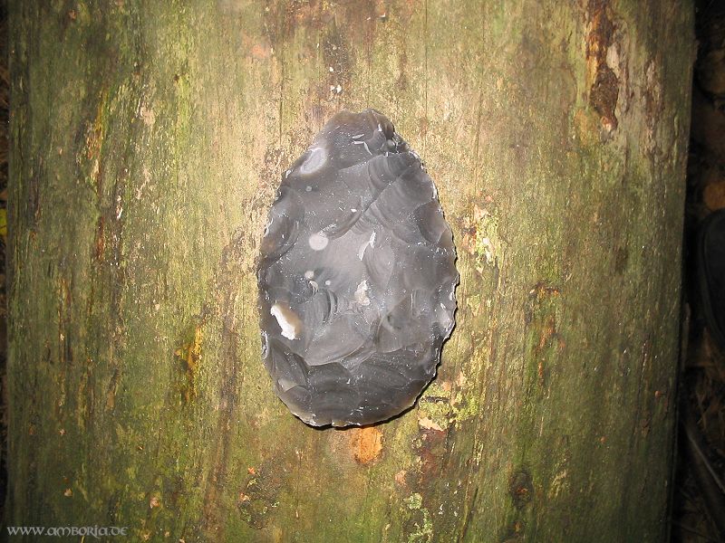 Amboria Feuerstein Flint Blattspitze aus dem Mousterien, Neandertaler Flintknapping (1i)