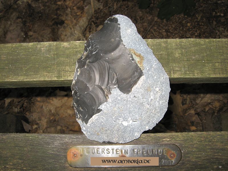 Amboria Feuerstein Flint Blattspitze aus dem Mousterien, Neandertaler Flintknapping (3b)