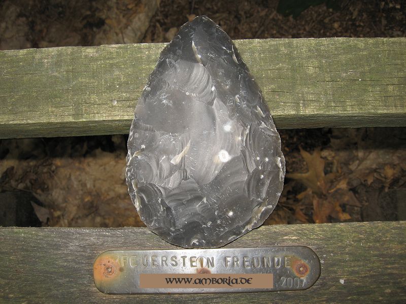 Amboria Feuerstein Flint Blattspitze aus dem Mousterien, Neandertaler Flintknapping (3f)